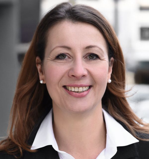  Michael Theile Geschäftsführer und Gesellschafter